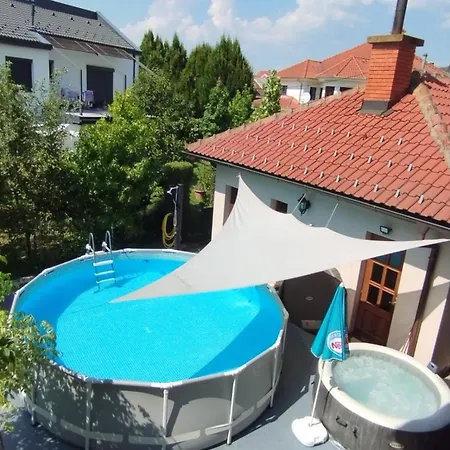 Nik Lux *