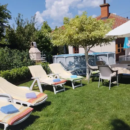 Nik Lux Врнячка-Баня